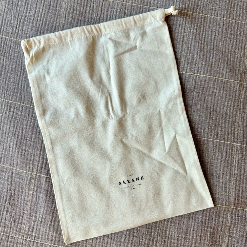 Sézane pouch